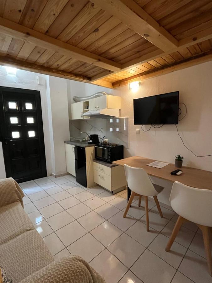 Hermanos City Apartment'S Candia Esterno foto