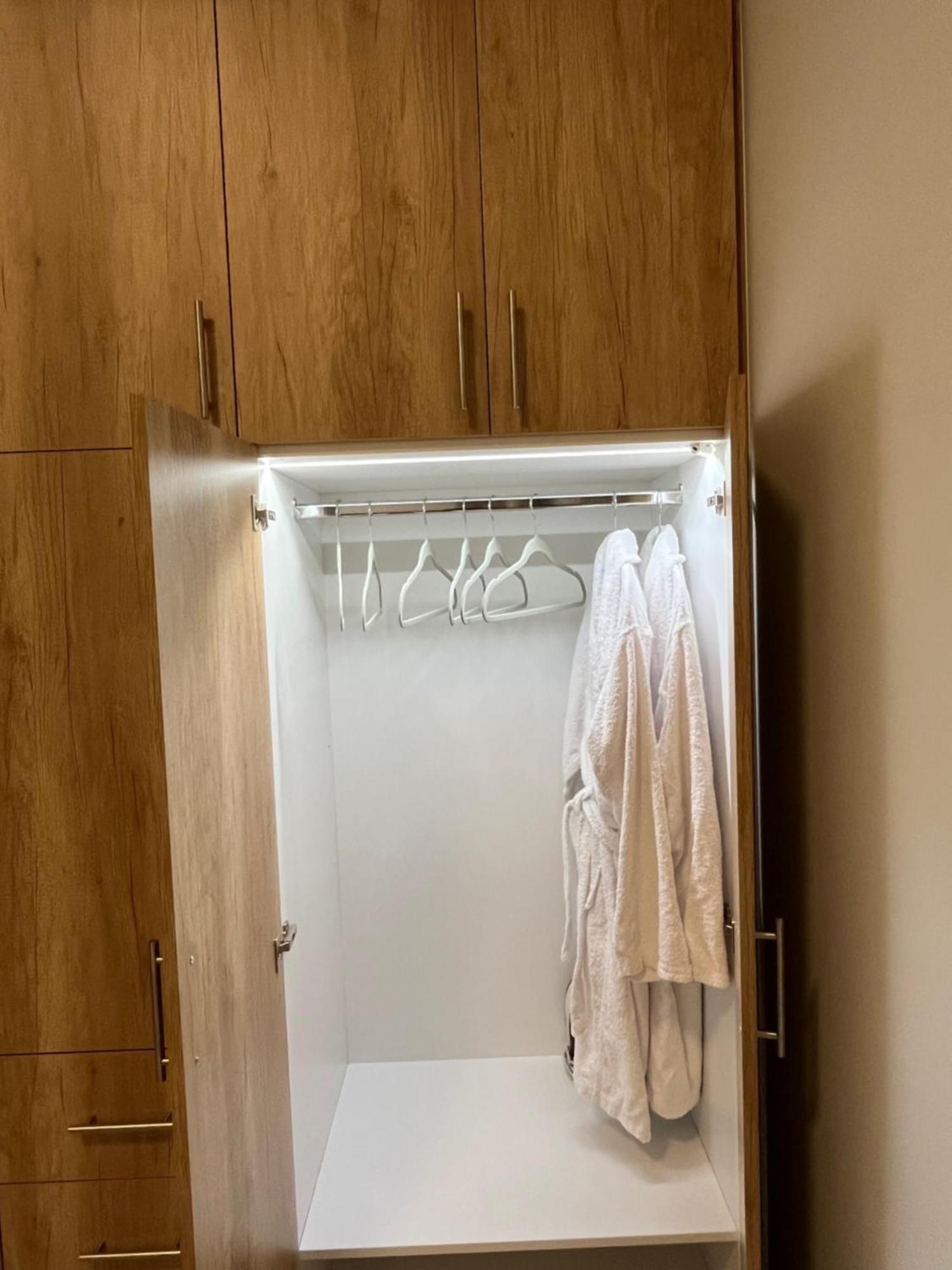 Hermanos City Apartment'S Candia Esterno foto